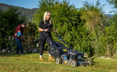 How to Choose the Best Oil for Your Lawn Mower